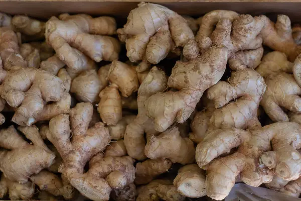 Fresh Ginger Root Wooden Box Market Store — Stock Photo, Image