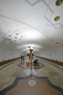 Taşkent Özbekistan 24 Mart 2025 Abdulla Kodiriy Metro İstasyonu 'nun içi