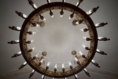 Taşkent, Özbekistan 23 Mart 2025 Chilonzor Metro İstasyonunun içi