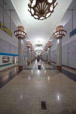 Taşkent, Özbekistan 24 Mart 2025 Yunus Rajabiy Metro İstasyonu İçişleri