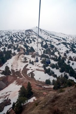 Amirsoy Resort Özbekistan 22 Mart 2025 'te Amirsoy tatil beldesi çevresinde
