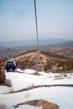 Amirsoy Resort Özbekistan 22 Mart 2025 'te Amirsoy tatil beldesi çevresinde