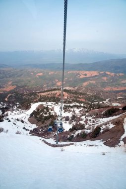 Amirsoy Resort Özbekistan 22 Mart 2025 'te Amirsoy tatil beldesi çevresinde