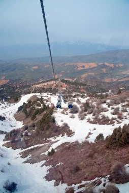 Amirsoy Resort Özbekistan 22 Mart 2025 'te Amirsoy tatil beldesi çevresinde