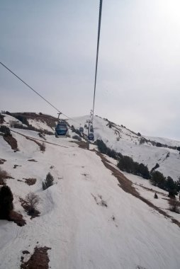 Amirsoy Resort Özbekistan 22 Mart 2025 'te Amirsoy tatil beldesi çevresinde