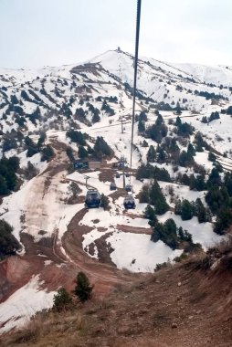 Amirsoy Resort Özbekistan 22 Mart 2025 'te Amirsoy tatil beldesi çevresinde