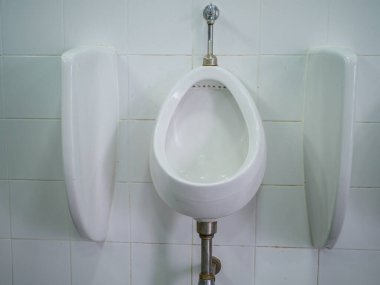 Erkekler tuvaleti için idrar.