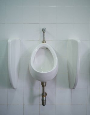 Erkekler tuvaleti için idrar.