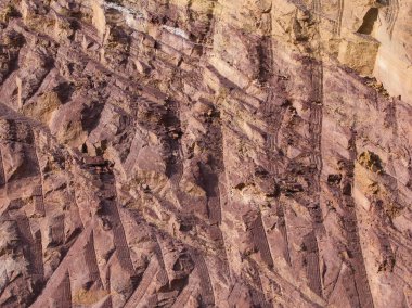 Makine sondajından kaya yüzeyi