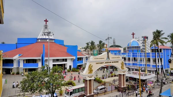 2022年10月9日印度卡纳塔克邦班加罗尔 婴儿耶稣圣地美景 位于班加罗尔的Vivek Nagar地区 罗马天主教教堂 必须游览旅游胜地和朝圣者的地标 — 图库照片
