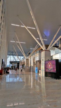 Bangalore, Karnataka, Hindistan-26 Ekim 2022: Sir M Visvesvaraya Terminali veya SMVB 'nin güzel modern dünya klasmanı iç mimarisi.