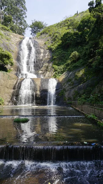 Prachtig Schilderachtig Uitzicht Kodaikanal Zilveren Cascade Water Valt Gelegen Top — Stockfoto