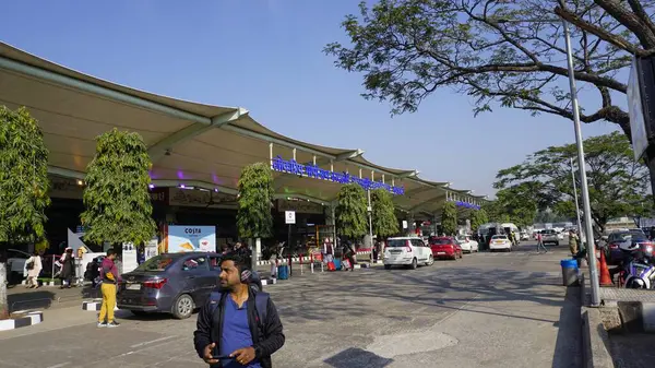 Guwahati, Hindistan - 03 Aralık 2023: Lokpriya Gopinath Bordoloi Uluslararası Havalimanı Borjhar Guwahati, Assam. Yöneten Adani grubu.
