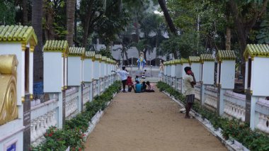 Poondi, Tamilnadu, Hindistan - 17 Mart 2024: Lourdes leydimiz veya Poondi Madha Bazilikası Tamil Nadu 'da bulunan bir Katolik hac merkezidir..