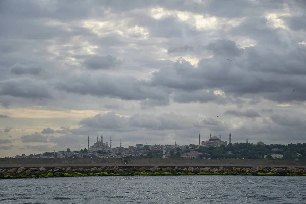 Sultanahmet ve Ayasofya gün batımında.