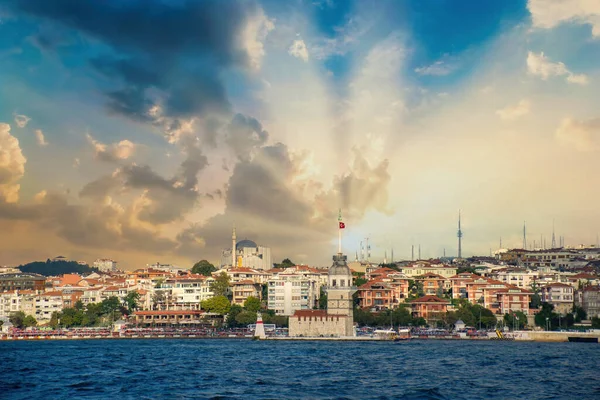 Jungfernturm Und Herrliche Aussicht Auf Den Sonnenuntergang Istanbul — Stockfoto