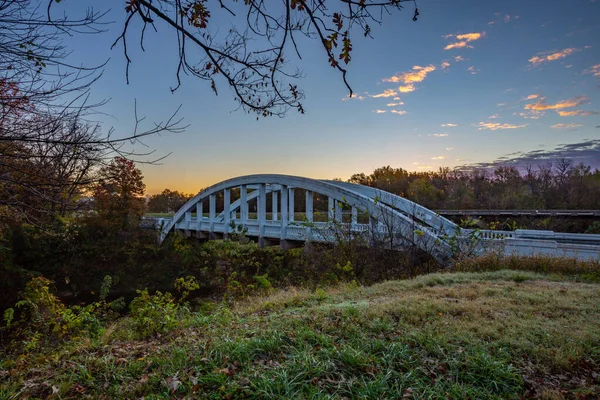 Regenbogenbrücke Baxterquellen Kansas Morgenlicht — Stockfoto