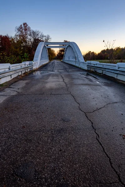 Regenbogenbrücke Baxterquellen Kansas Morgenlicht — Stockfoto