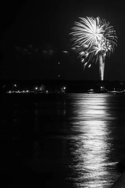Feuerwerk Über Dem Grand Lake Disney Oklahoma Juli 2018 — Stockfoto