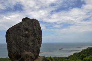 Koh Samui, Tayland Doğal Kayalık ve Manzarası 'nda Benzersiz Çakışan Taş oluşumu