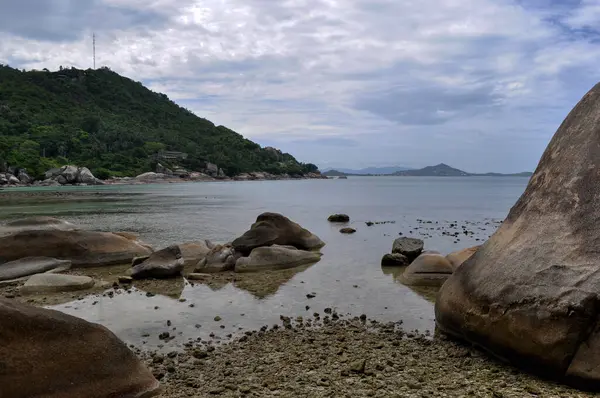 Koh Samui 'deki Silver Beach Manzarası, Tayland Crystal-Clear Waters ve Virstine Shoreline