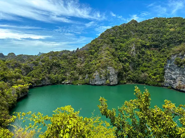 Ang Tanga Ulusal Denizcilik Parkı 'ndaki lagünün fotoğrafı için kapak başlığı oluşturun, Koh Samui