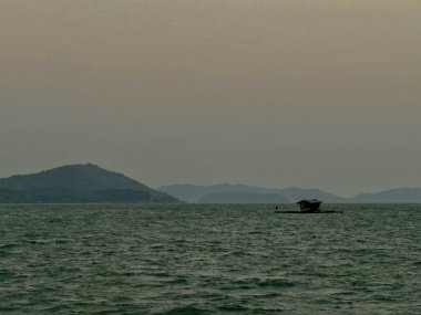 Deniz 'deki Balık Kafesi Su Kültürü Yat Cenneti Marina, Phuket, Tayland
