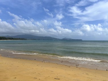 Phuket Adası, Tayland Tranquil Tropikal Deniz Burnu 'ndaki Layan Sahili Manzarası