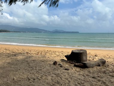 Phuket Adası, Tayland Tranquil Tropikal Deniz Burnu 'ndaki Layan Sahili Manzarası