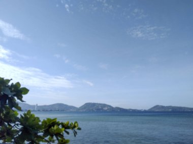 Bang Po Plajı 'ndaki Tropik Cennet, Koh Samui, Tayland Serene Sahil Manzarası ve Doğal Güzellik