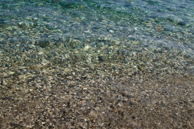 Türkiye 'de turkuaz denizli güzel çakıl taşı plajı