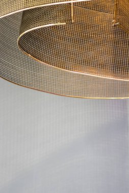 Altın dokunuşlu modern sanat dekorasyonu 