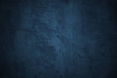 Dokulu mavi grunge arkaplan. Korku ve Cadılar Bayramı konsepti olarak mavi beton doku