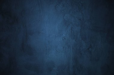 Dokulu mavi grunge arkaplan. Korku ve Cadılar Bayramı konsepti olarak mavi beton doku