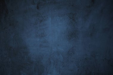 Dokulu mavi grunge arkaplan. Korku ve Cadılar Bayramı konsepti olarak mavi beton doku