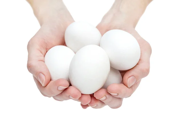 Weibliche Hände Die Eier Halten Isoliert Auf Weiß — Stockfoto