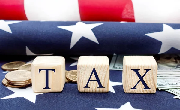 Wooden Cubes Word Tax Money American Flag Business Concept — Stock Photo, Image