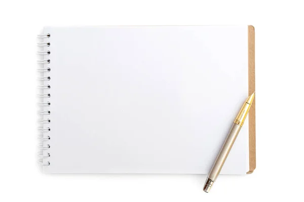 Пустой Блокнот Ручкой Белом Фоне — стоковое фото
