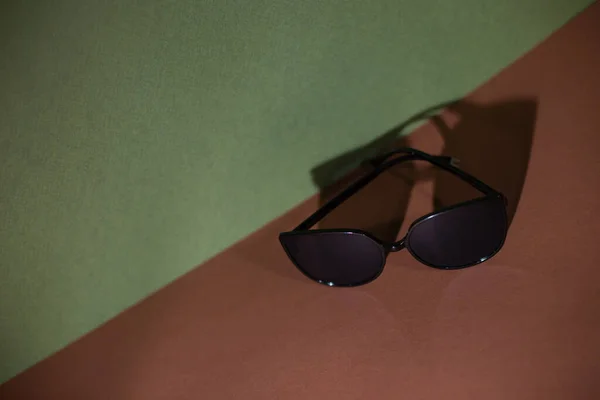 Schwarze Brille Auf Schönem Hintergrund — Stockfoto