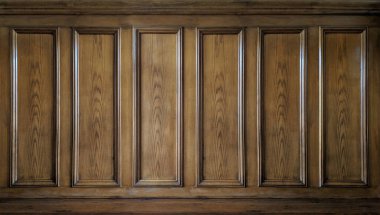 Klasik kahverengi kayın ağacı panelleri olan eski bir duvar. İç kısımda marangozluk. Arkaplan.