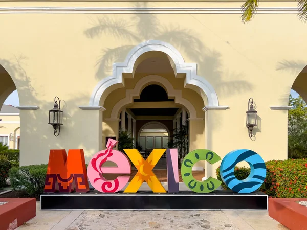 Cancún México Junio 2023 Colorido Cartel México Patio Aire Libre —  Fotos de Stock