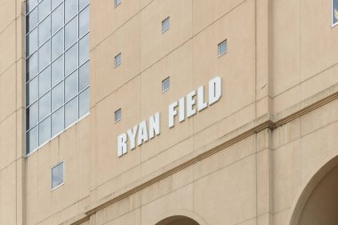 Evanston, IL, ABD - 5 Eylül 2023: Ryan Field, 1926 yılında inşa edilmiş, Northwestern Üniversitesi Wildcats NCAA futbol takımına ev sahipliği yapmaktadır.. 
