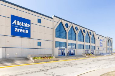 Rosemont, IL, ABD - 21 Haziran 2024: Allstate Arena, Chicago banliyölerinde 18.500 kapasiteli ve Chicago Wolves hokey takımına ev sahipliği yapan çok amaçlı bir mekan..