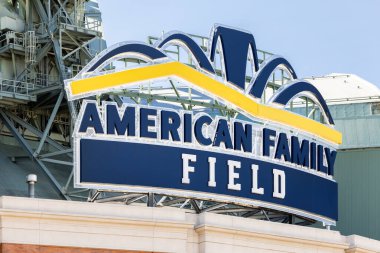 Milwaukee, WI, ABD - 10 Ağustos 2024: American Family Field, Major League Baseball Ligi 'nden Milwaukee Brewers' ın evidir. Stadyum daha önce Miller Park olarak biliniyordu..