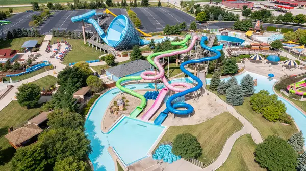 stock image Yorkville, IL, USA - August 20, 2024: Raging Waves is Illinois' largest water park sitting on 58 acres with water slides, a lazy river, stage, and food.