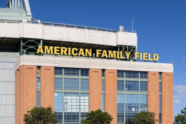Milwaukee, WI, ABD - 10 Ağustos 2024: American Family Field, Major League Baseball Ligi 'nden Milwaukee Brewers' ın evidir. Stadyum daha önce Miller Park olarak biliniyordu..