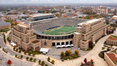 Notre Dame, IN, ABD - 25 Ekim 2024 Notre Dame Stadyumu Notre Dame Üniversitesi kampüsünün kalbinde yer almaktadır..