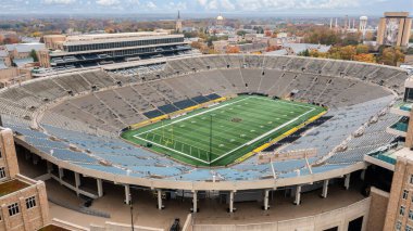 Notre Dame, IN, ABD - 25 Ekim 2024 Notre Dame Stadyumu Notre Dame Üniversitesi kampüsünün kalbinde yer almaktadır..