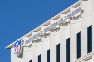 Inglewood, CA, ABD - 14 Kasım 2024: Ulusal Futbol Ligi Batı Sahil Ofisi Los Angeles banliyölerindeki Inglewood CA 'daki Sofi Stadyumu' nun dışında yer almaktadır..