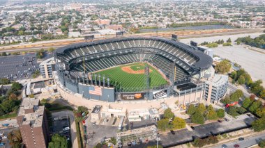 Chicago, IL, ABD - 13 Ağustos 2024: MLB 'nin Chicago White Sox' s Garanti Oranı Sahası 'nın hava görüntüsü. Beyzbol stadyumunda yıllardır birçok isim değiştirildi ama en çok Comisky olarak bilinir..